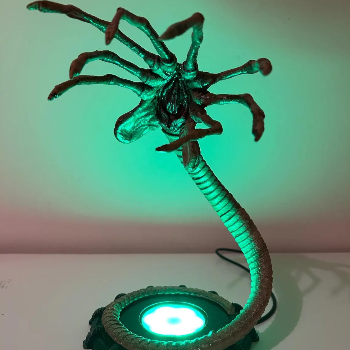 Uzaylı Facehugger Lambası Gece - Home Lighting And Decor incelemesi ve fiyatı